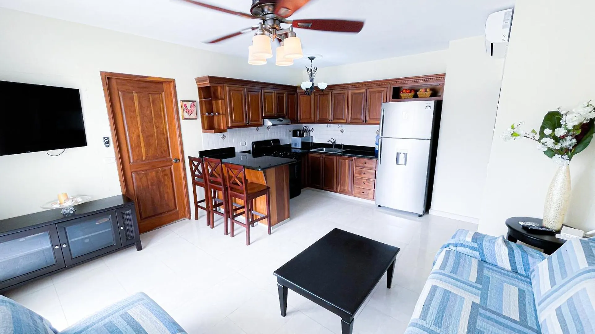 Caribbean Mojito Beach Hotel Wifi Villas And Apartments Long Term Los Corales Beach Club & Spa Punta Cana 5*,