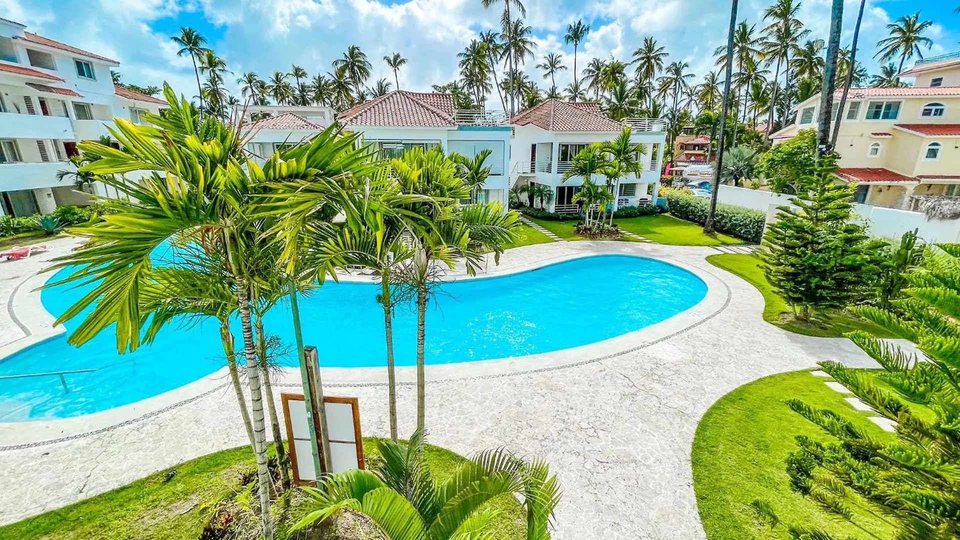 Caribbean Mojito Beach Hotel Wifi Villas And Apartments Long Term Los Corales Beach Club & Spa Punta Cana