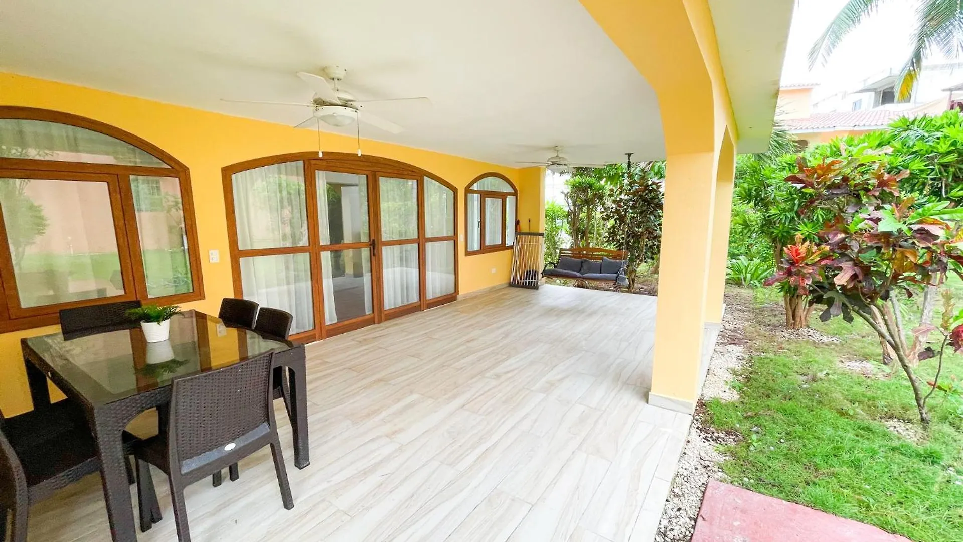 Caribbean Mojito Beach Hotel Wifi Villas And Apartments Long Term Los Corales Beach Club & Spa Punta Cana